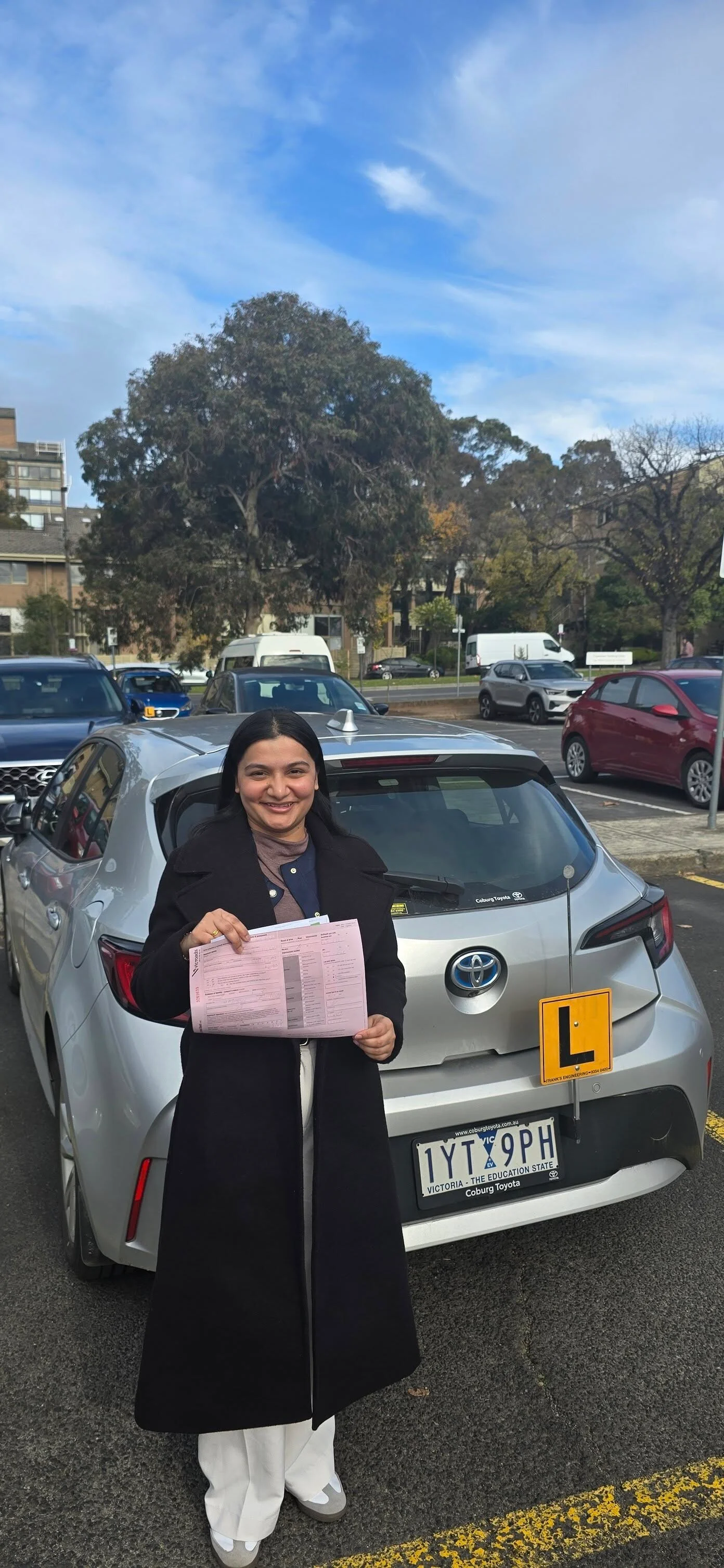 Best driving school near me in Melbourne — VicRoads accredited Freshers instructor teaching learner driver