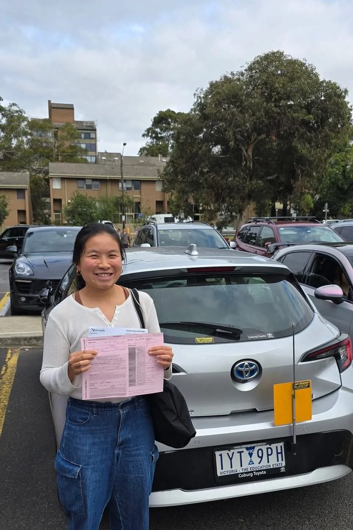 Student passes driving test first time