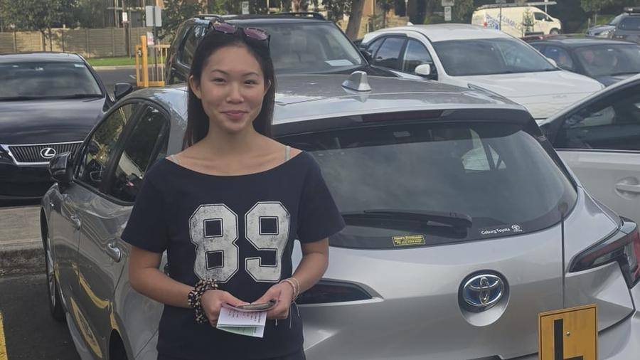 Hook Turns Melbourne: How to Do Them & Why CBD Driving Lessons Help